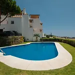 Modern Penthouse With Private Jacuzzi, Panoramic Sea And Views - 8 Min To Puente Apartman