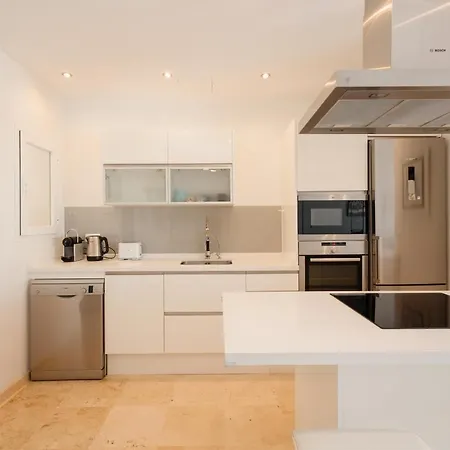 Modern Penthouse With Private Jacuzzi, Panoramic Sea And Views - 8 Min To Puente *