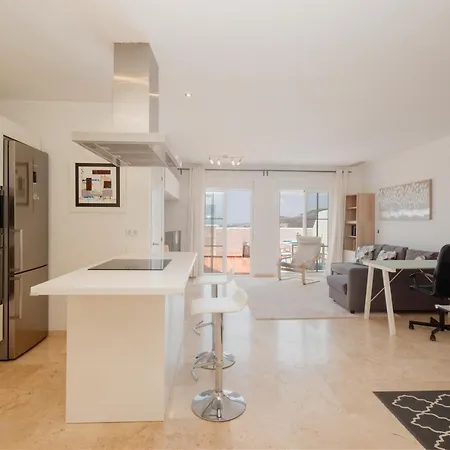 Modern Penthouse With Private Jacuzzi, Panoramic Sea And Views - 8 Min To Puente Apartment