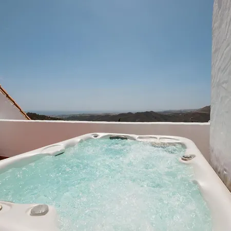 Modern Penthouse With Private Jacuzzi, Panoramic Sea And Views - 8 Min To Puente Apartment Istán