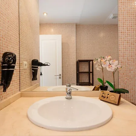 Apartment Modern Penthouse With Private Jacuzzi, Panoramic Sea And Views - 8 Min To Puente Istán
